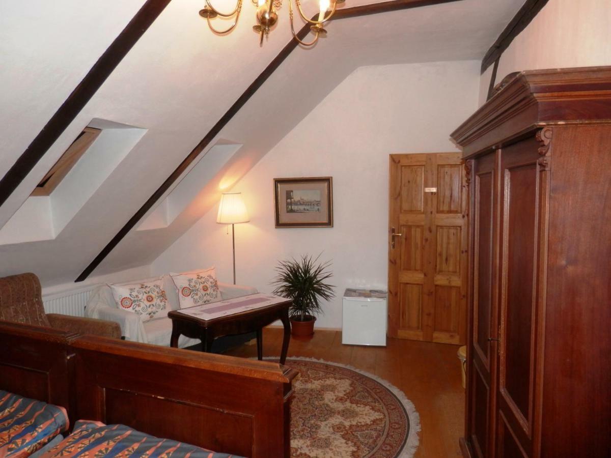 Apartmany U Sv. Floriana Slavonice Buitenkant foto